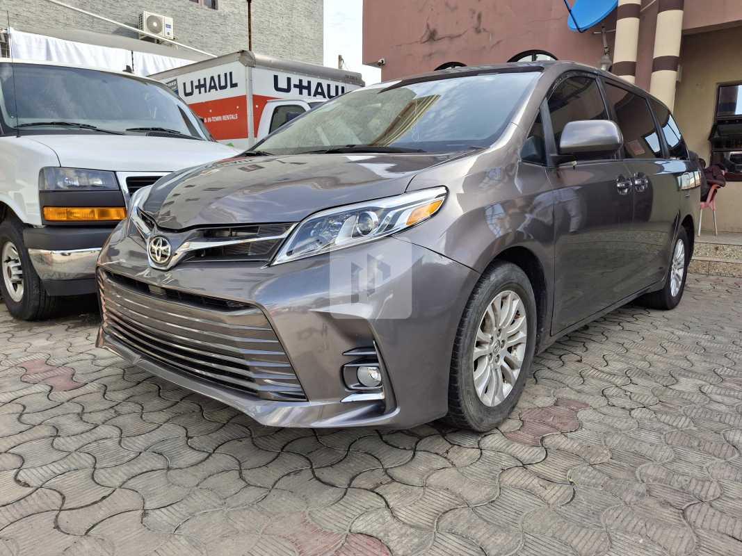 2016 Toyota Sienna